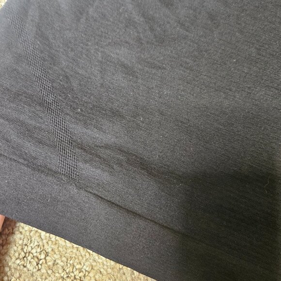 Lululemon Swiftly Tech Racerback Tank Black Women's SZ 16 Performance Gym Run - Picture 6 of 11